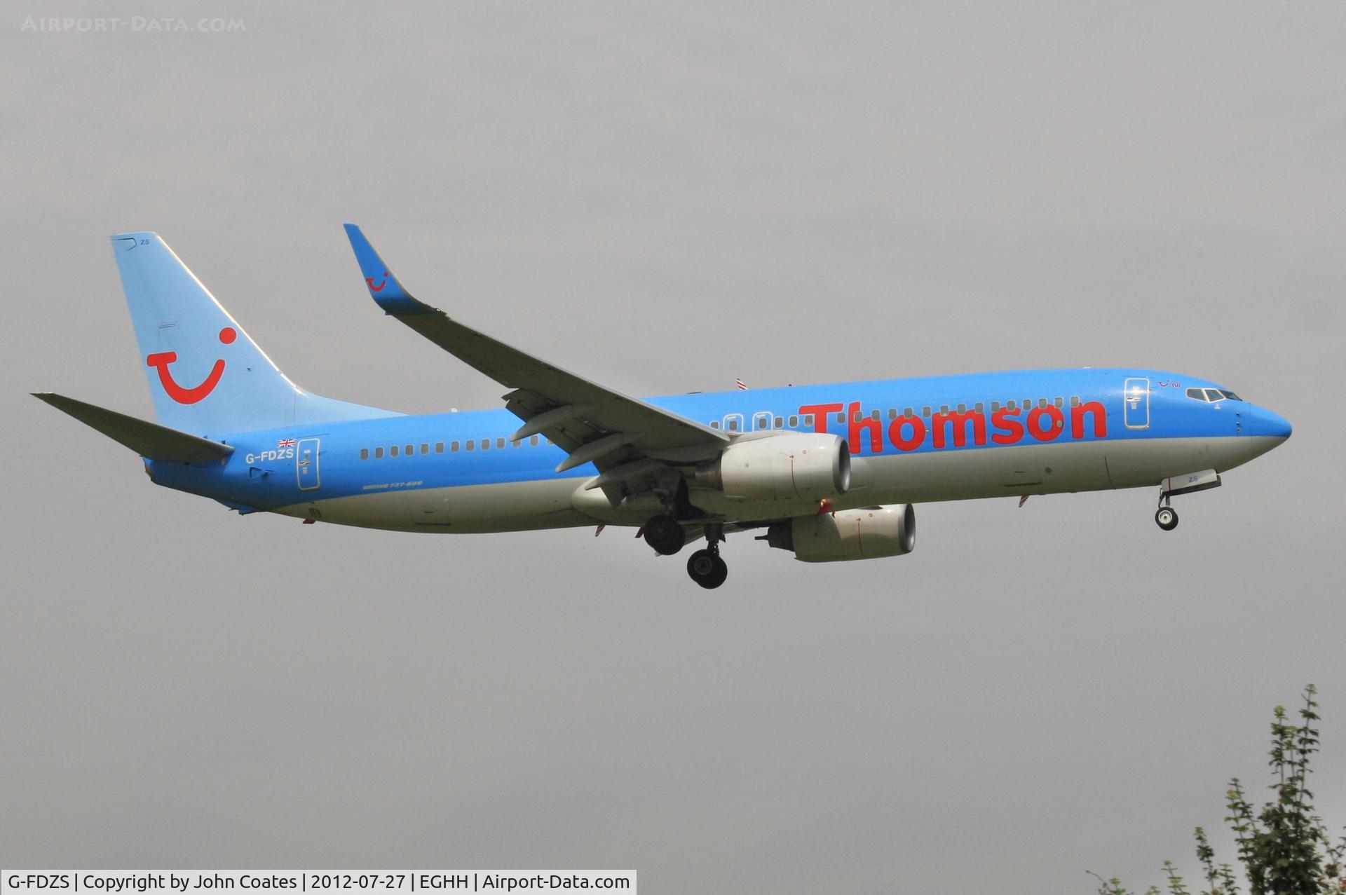 G-FDZS, 2009 Boeing 737-8K5 C/N 35147, Finals 08