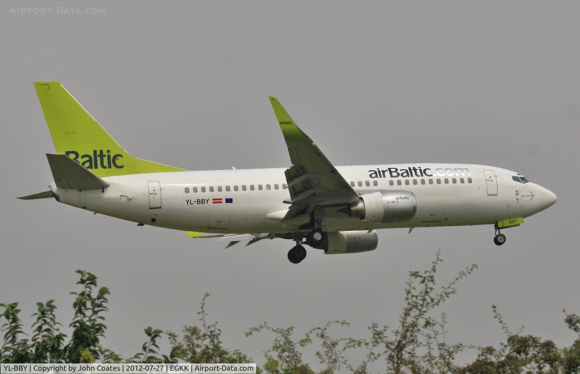 YL-BBY, 1999 Boeing 737-36Q C/N 30335, Arriving 08