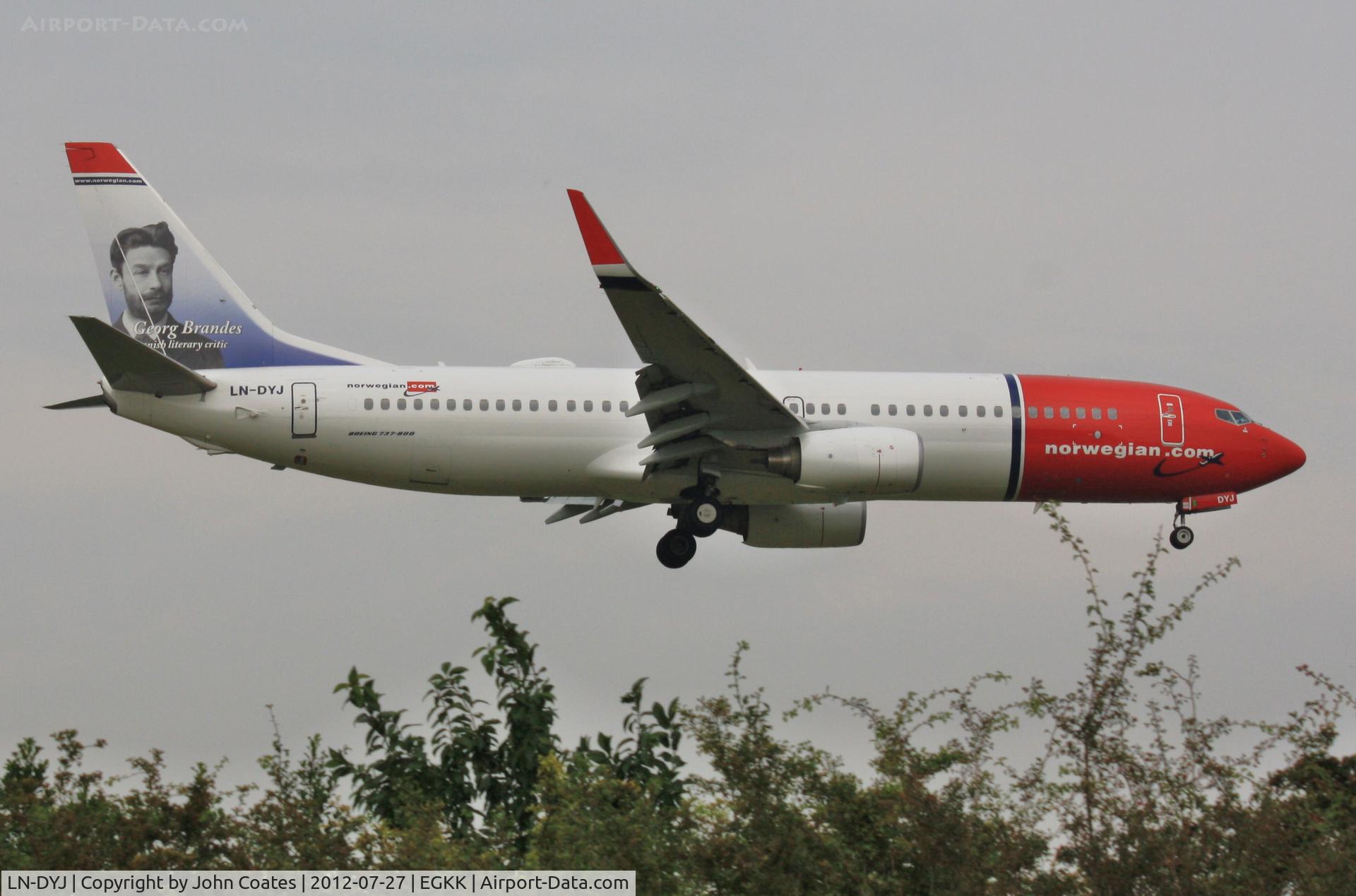 LN-DYJ, 2010 Boeing 737-8JP C/N 39045, Arriving 08