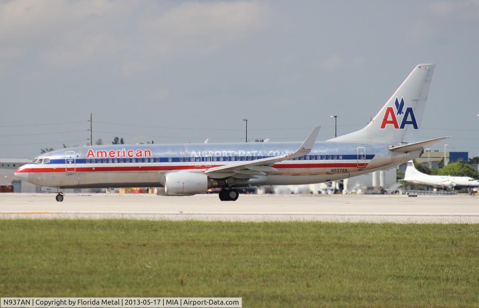 N937AN, 2000 Boeing 737-823 C/N 30082, American 737-800