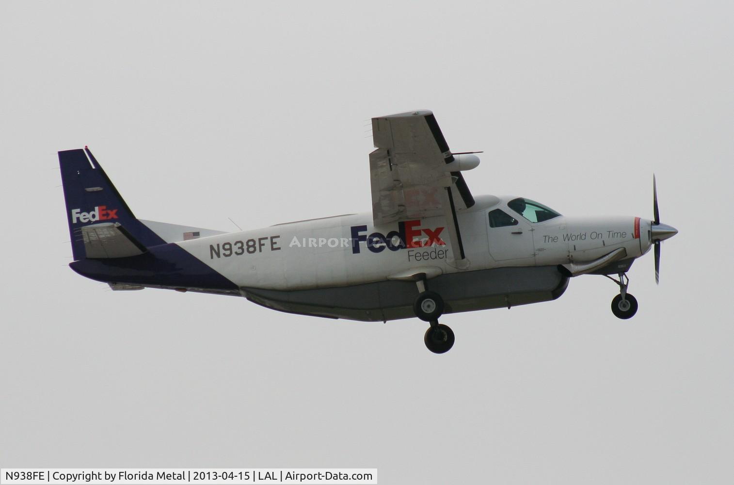 N938FE, 1987 Cessna 208B Super Cargomaster C/N 208B0038, Fed Ex Caravan