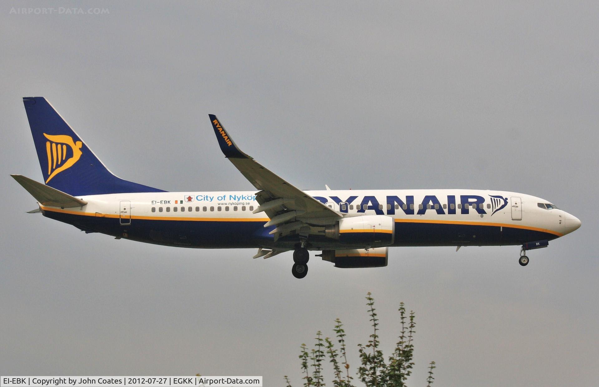 EI-EBK, 2009 Boeing 737-8AS C/N 37528, Arriving 08