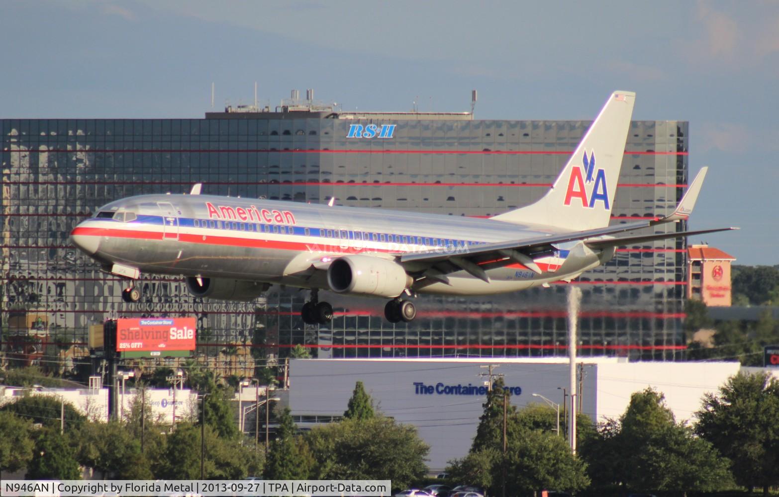 N946AN, 2000 Boeing 737-823 C/N 30600, American 737-800