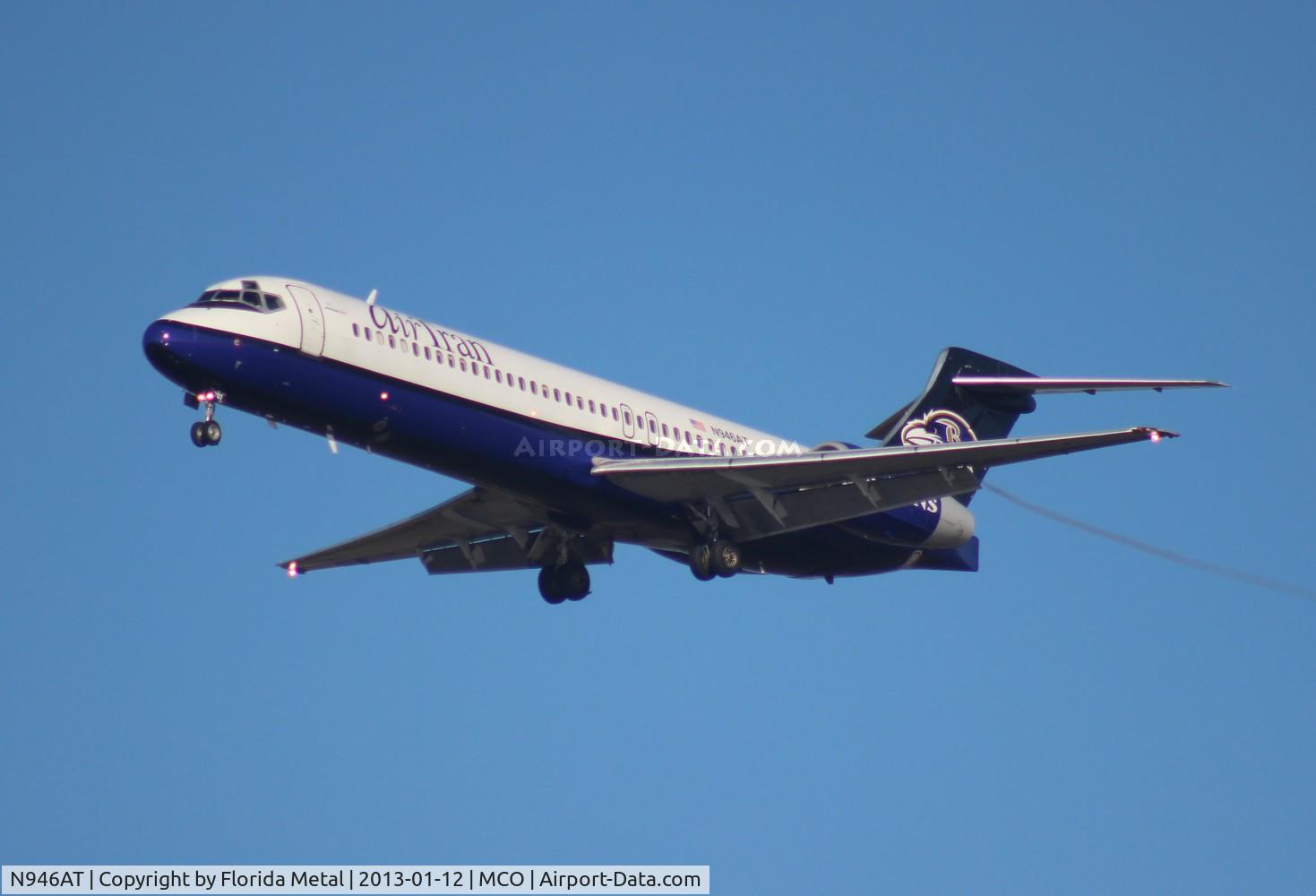 N946AT, 1999 Boeing 717-200 C/N 55009, Air Tran 717 still in Baltimore Ravens colors