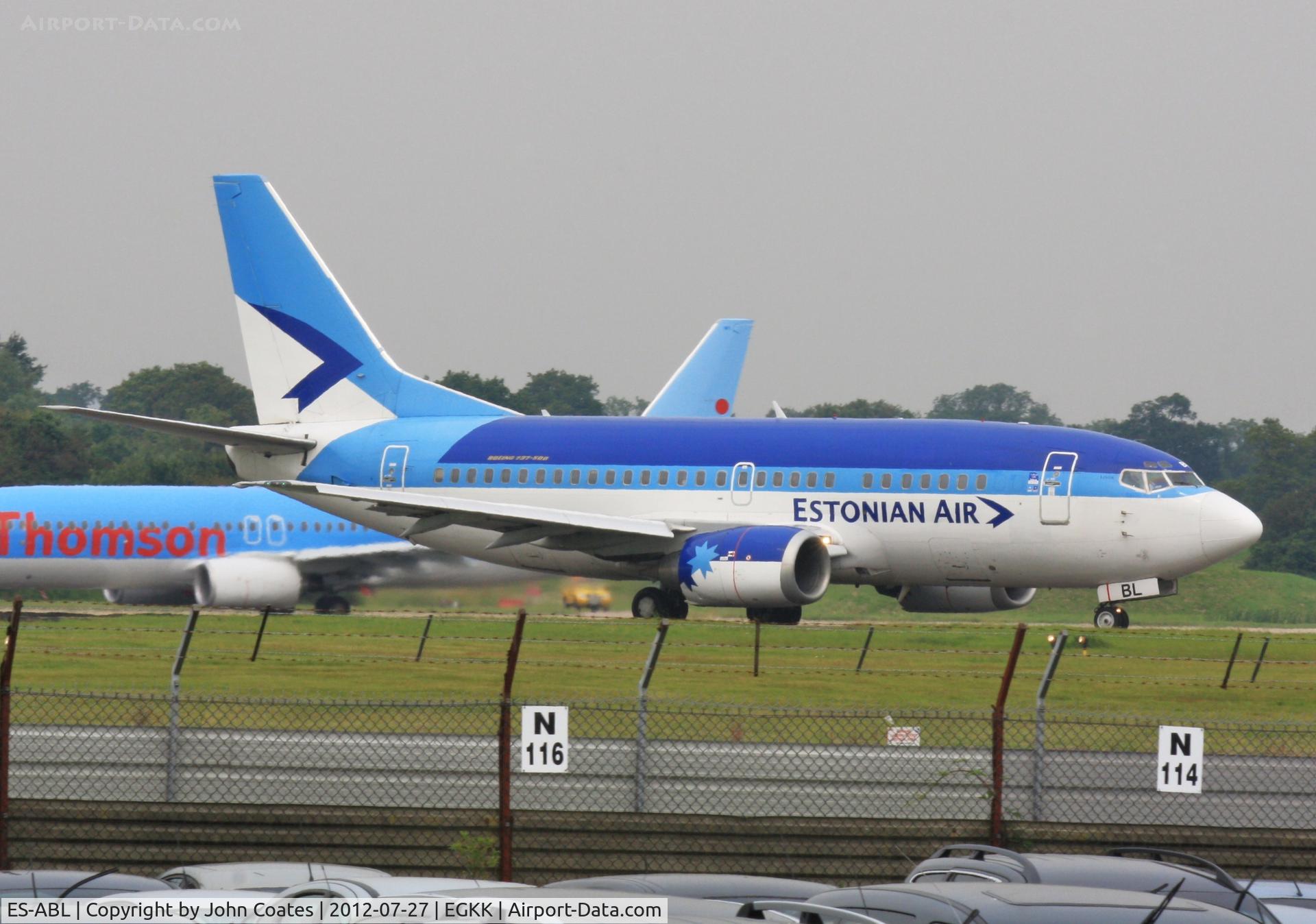 ES-ABL, 1998 Boeing 737-5L9 C/N 28997, Entering 08