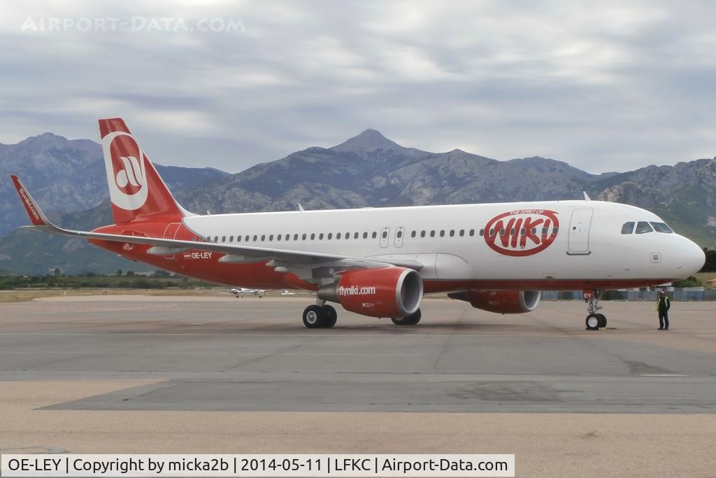 OE-LEY, 2013 Airbus A320-214 C/N 5648, Parked
