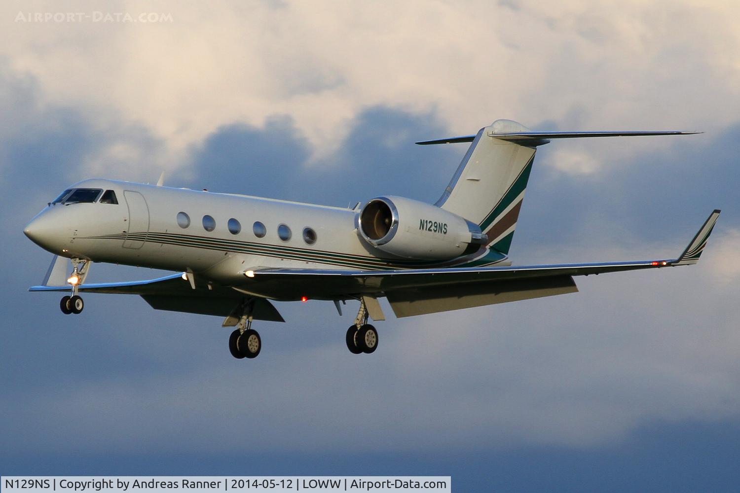 N129NS, 1995 Gulfstream Aerospace G-IV C/N 1281, private Gulfstream IV