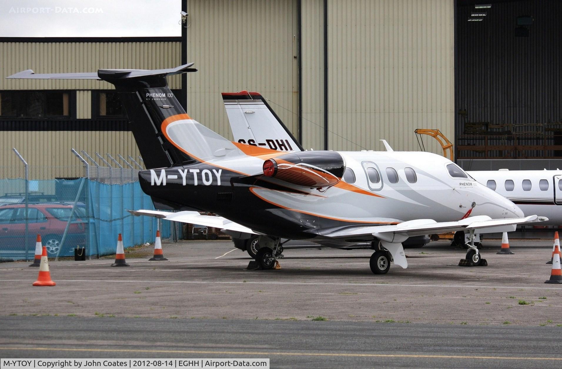 M-YTOY, 2009 Embraer EMB-500 Phenom 100 C/N 50000112, At Sigs