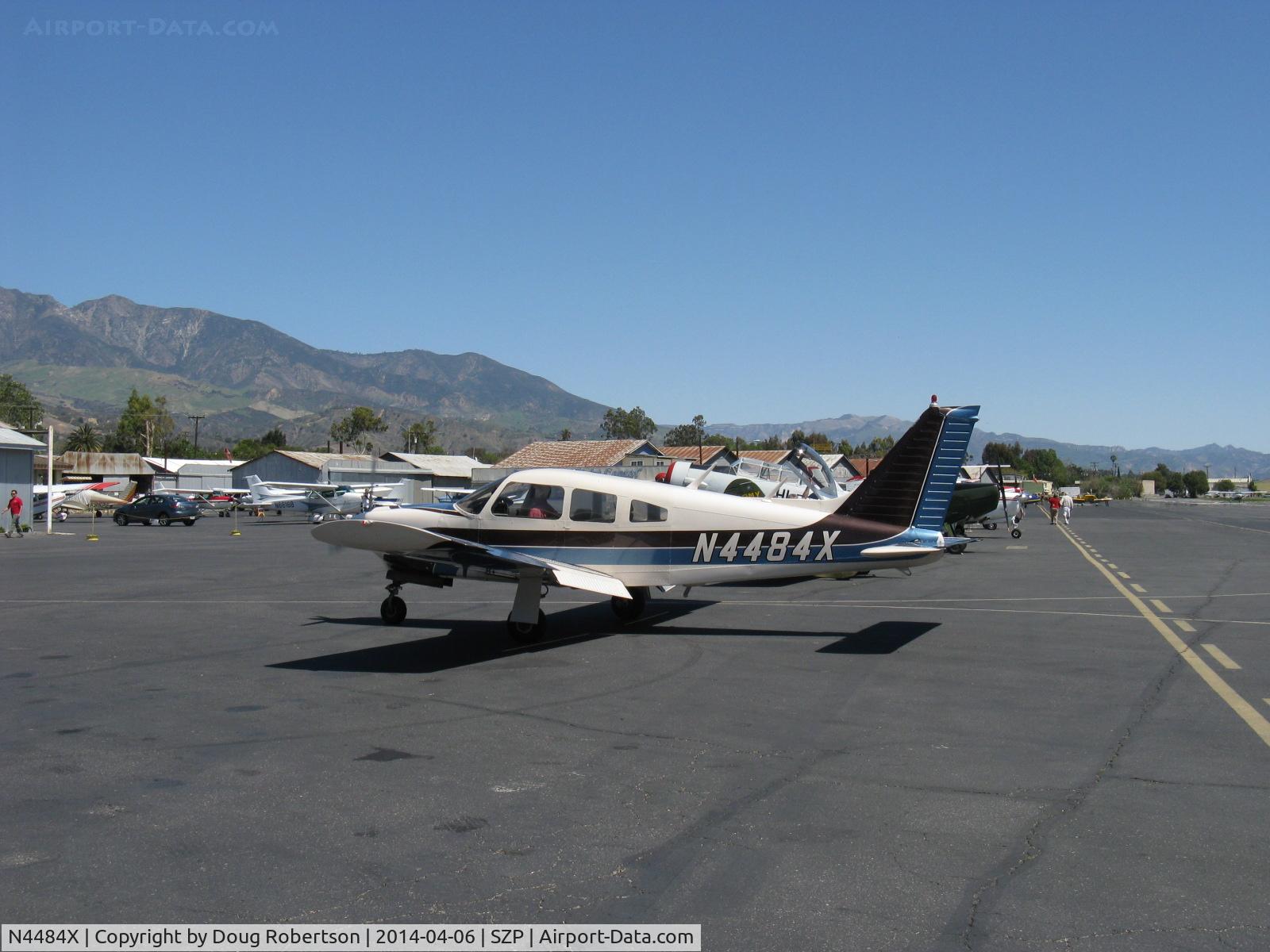 N4484X, 1975 Piper PA-28R-200 Cherokee Arrow II C/N 28R-7635056, 1975 Piper PA-28R-200B ARROW II, Lycoming IO-360-C1C 200 Hp, taxi off 22 taxiway