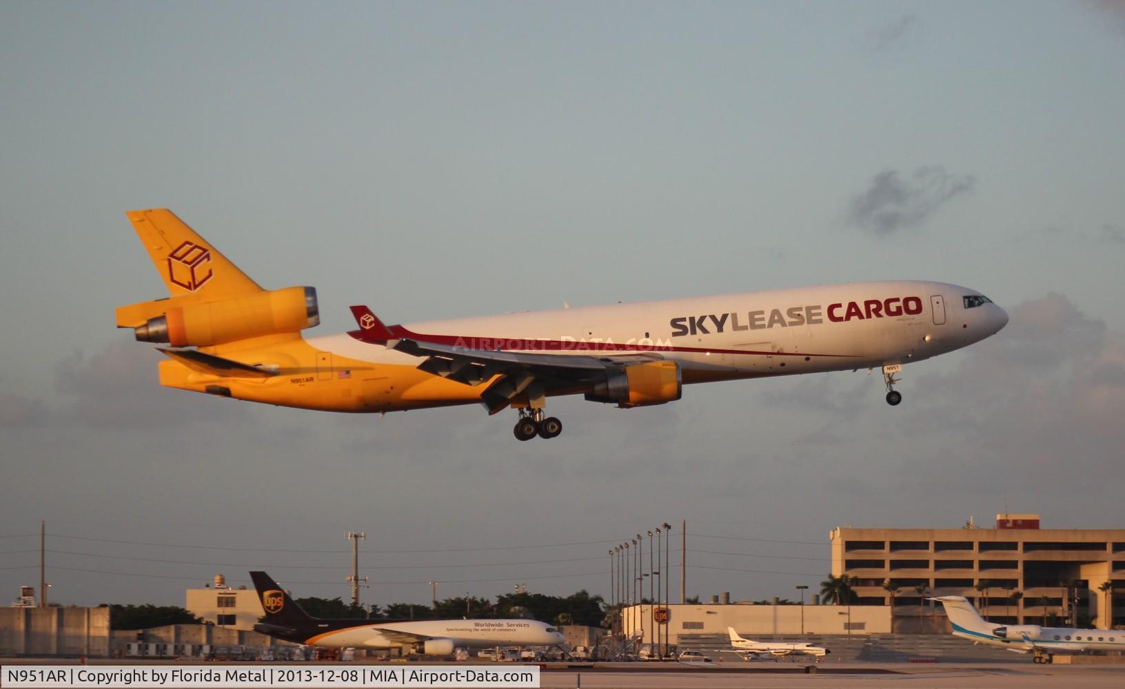 N951AR, 1991 McDonnell Douglas MD-11F C/N 48495, Skylease Cargo MD-11F