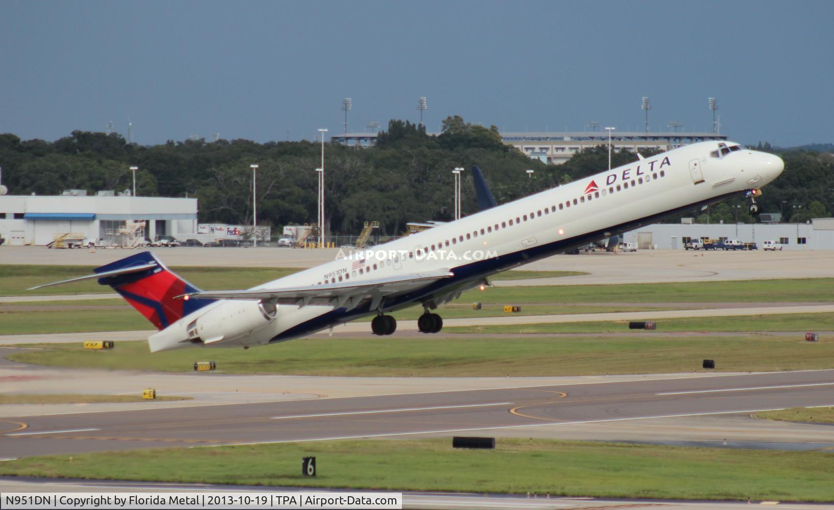 N951DN, 1997 McDonnell Douglas MD-90-30 C/N 53361, Delta MD-90