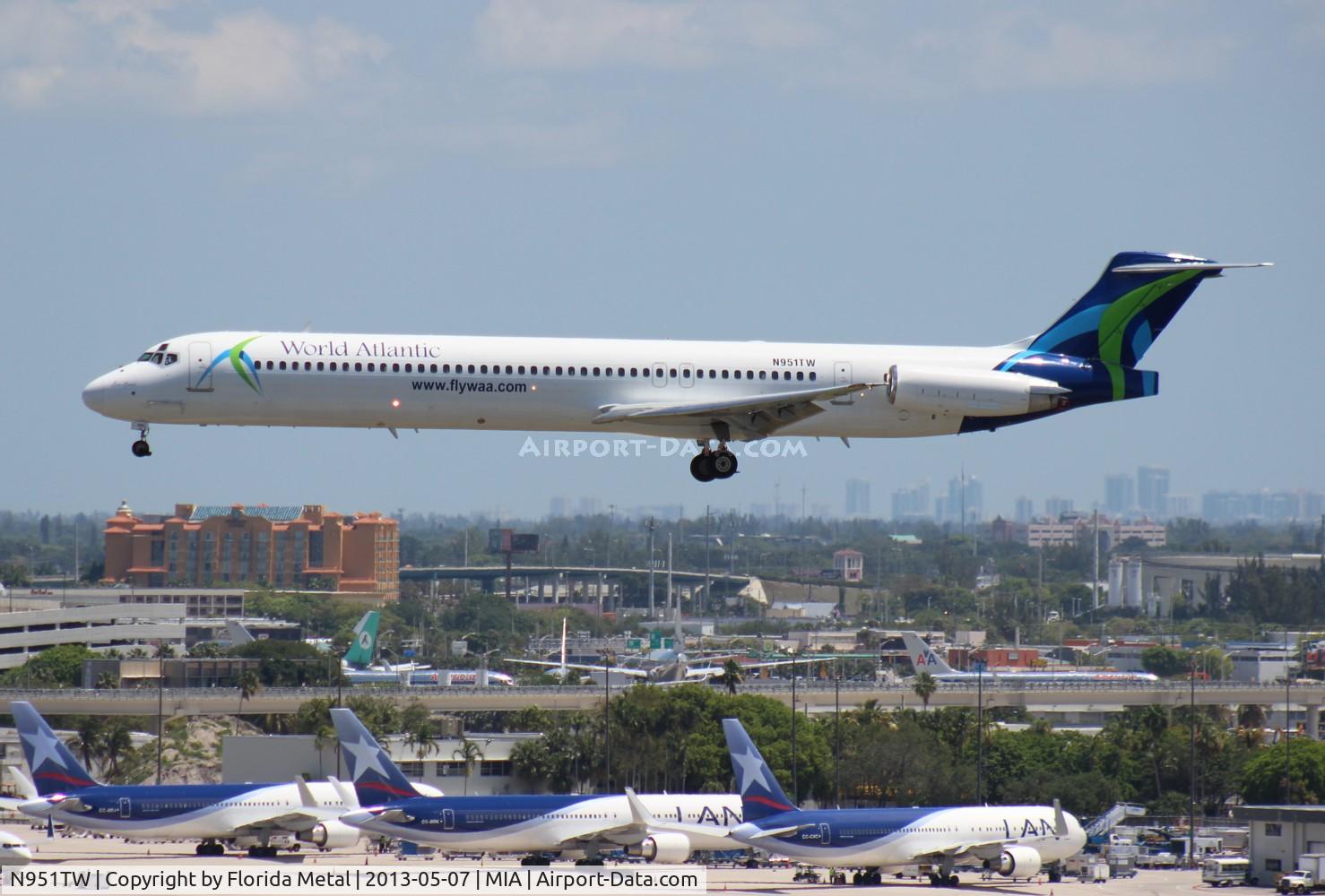 N951TW, 1996 McDonnell Douglas MD-83 (DC-9-83) C/N 53470, World Atlantic MD-83