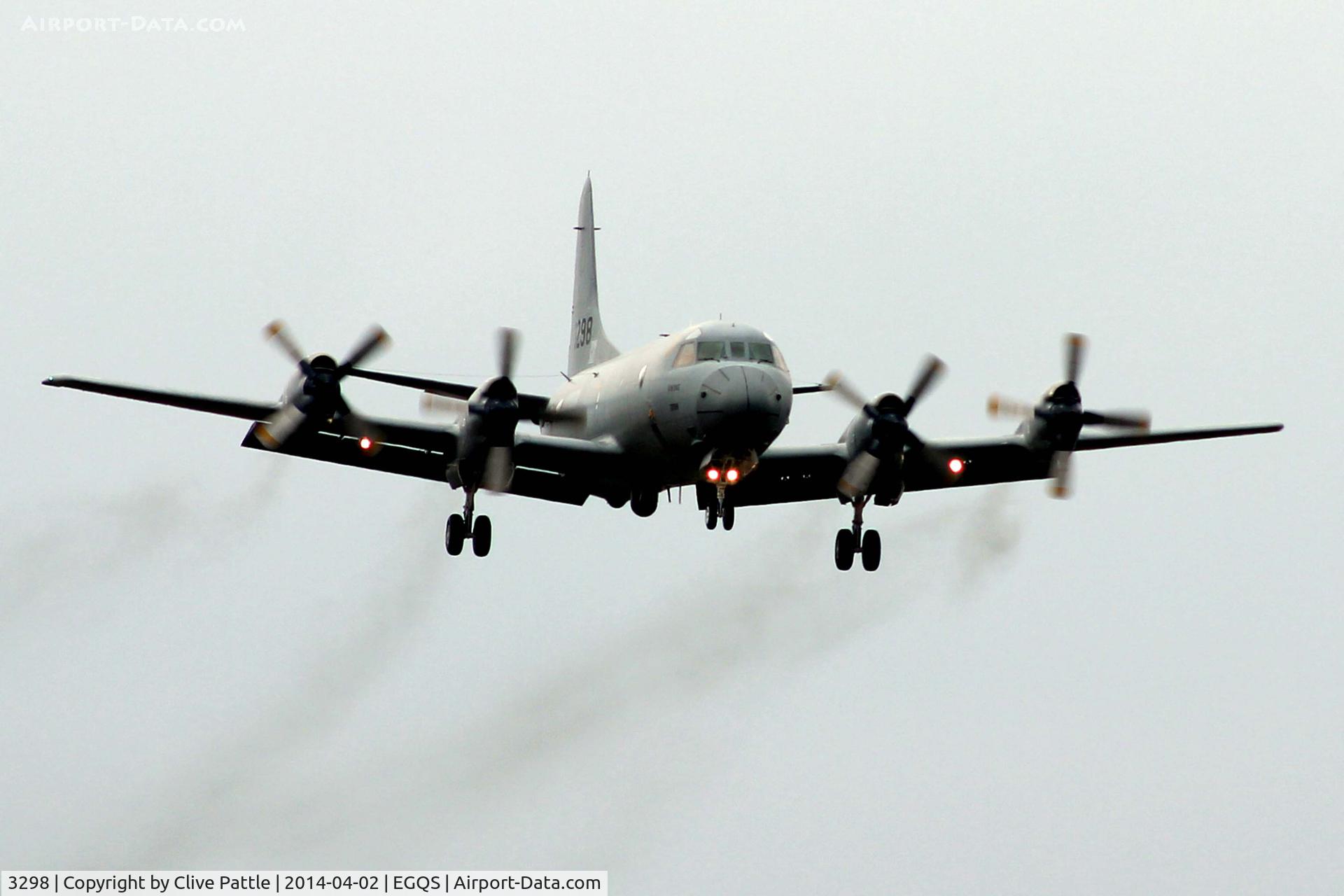 3298, 1989 Lockheed P-3C Orion C/N 285H-5819, RNoAF, landing at Lossiemouth during Exercise Joint Warrior 1/14