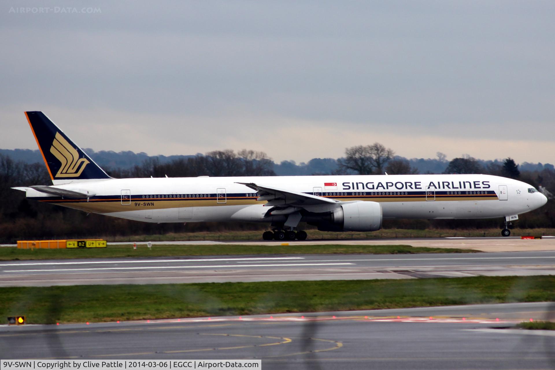 9V-SWN, 2008 Boeing 777-312/ER C/N 34579, EGCC Action