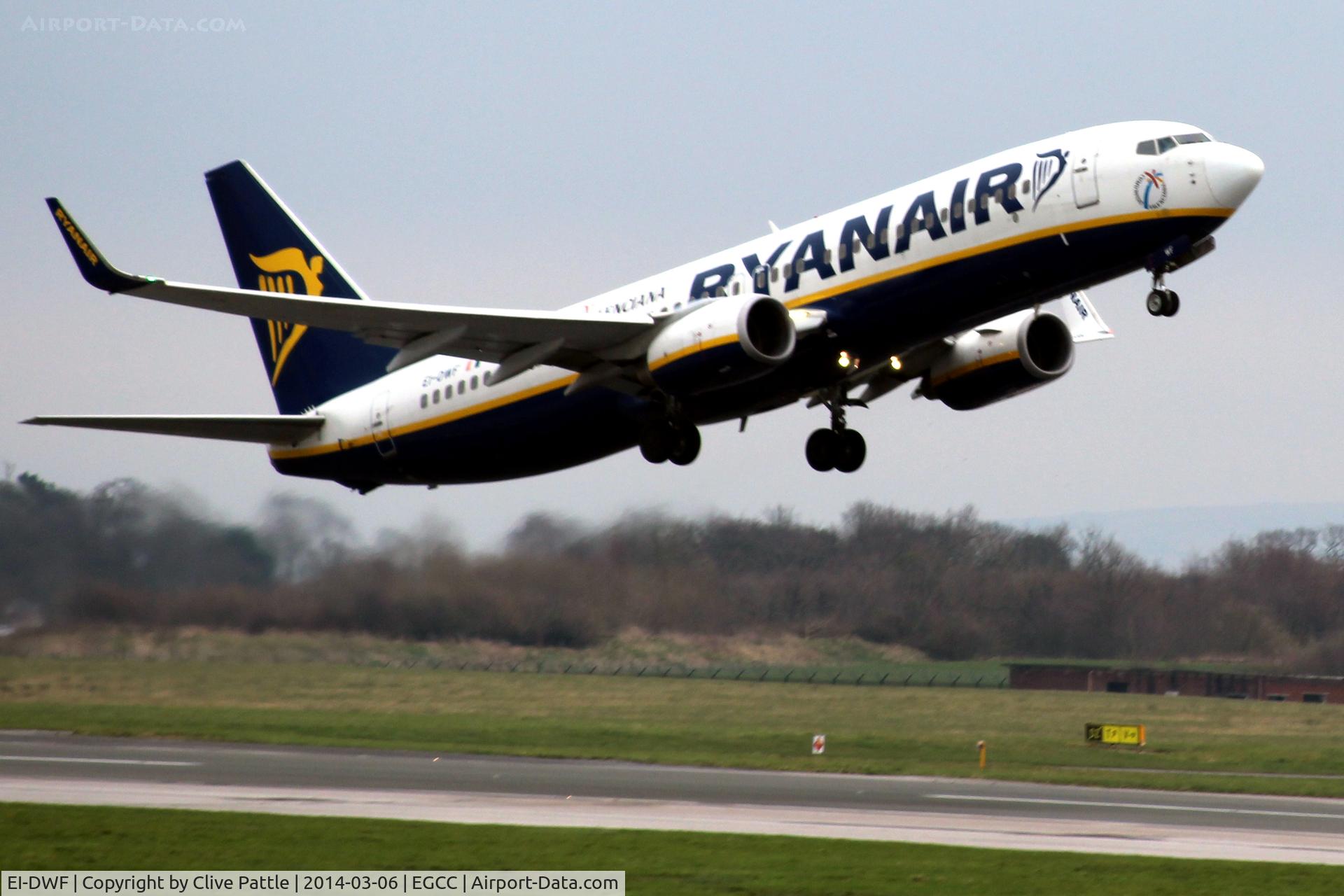 EI-DWF, 2007 Boeing 737-8AS C/N 33619, EGCC lift-off