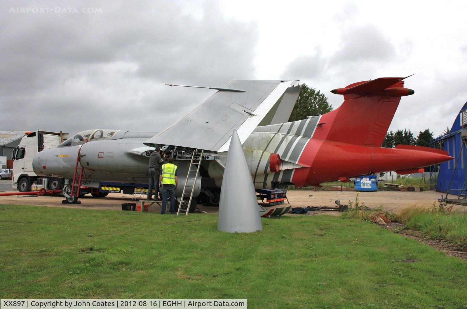 XX897, 1976 Hawker Siddeley Buccaneer S.2B C/N B3-02-75, Nosecone off , wings to follow