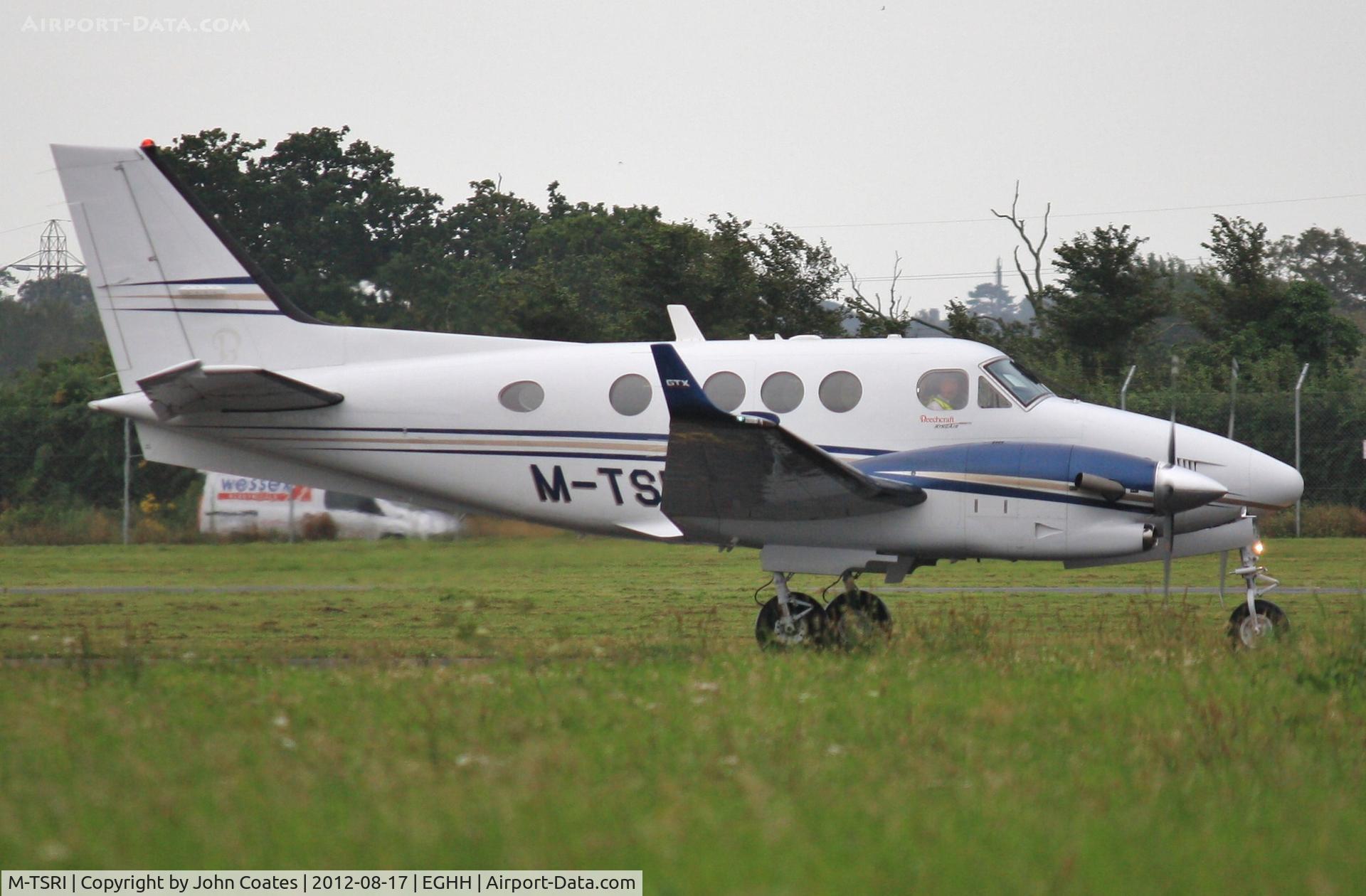 M-TSRI, Hawker Beechcraft C90GTI King Air C/N LJ-2033, Arriving
