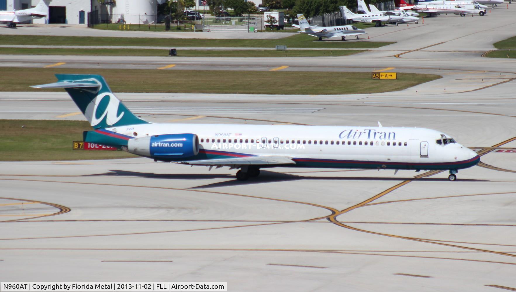 N960AT, 2001 Boeing 717-200 C/N 55022, Air Tran 717