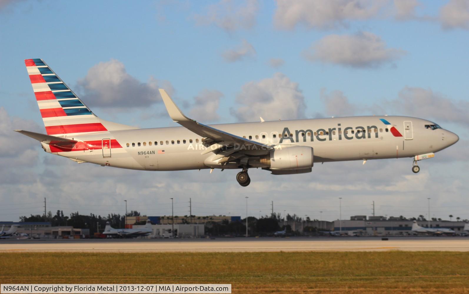 N964AN, 2001 Boeing 737-823 C/N 30093, American 737-800