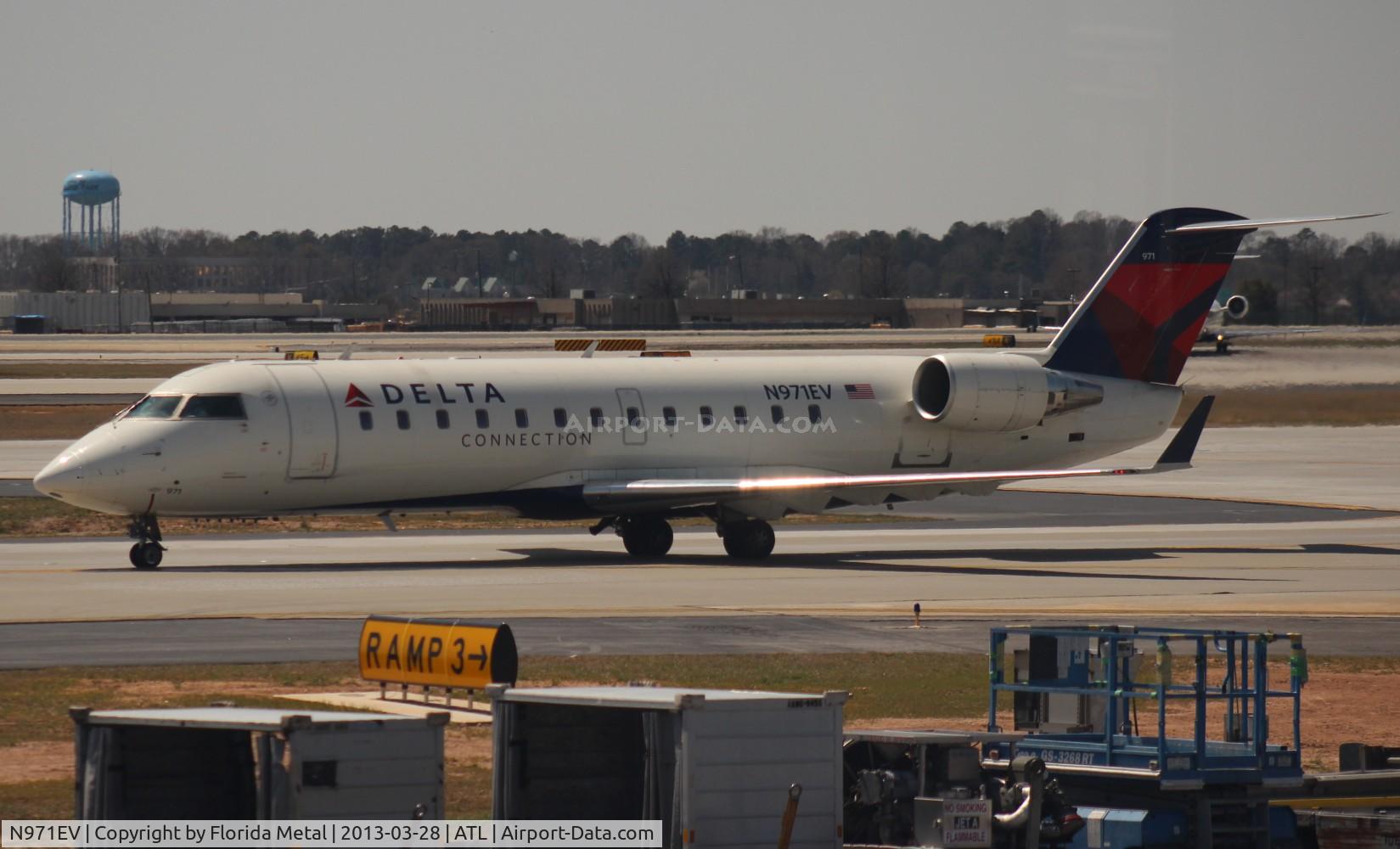 N971EV, 2001 Bombardier CRJ-200ER (CL-600-2B19) C/N 7528, ASA CRJ-200