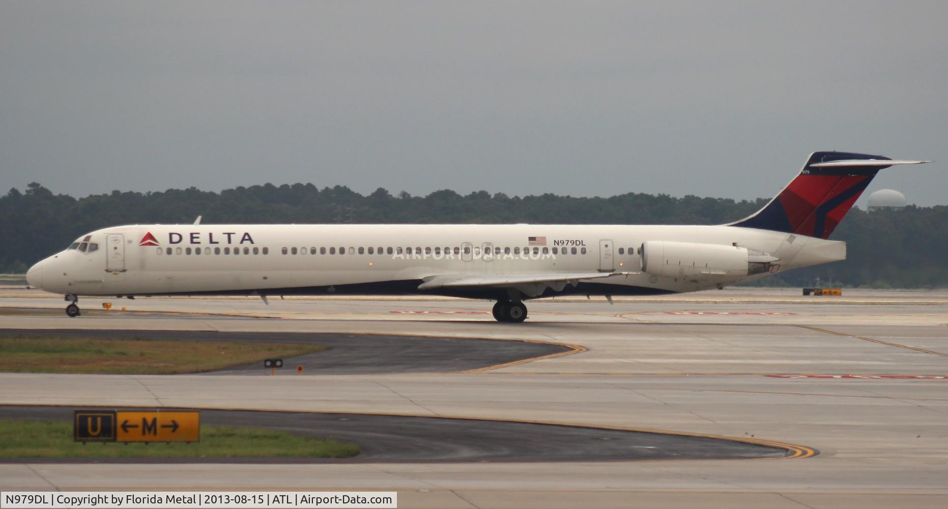 N979DL, 1991 McDonnell Douglas MD-88 C/N 53266, Delta MD-88