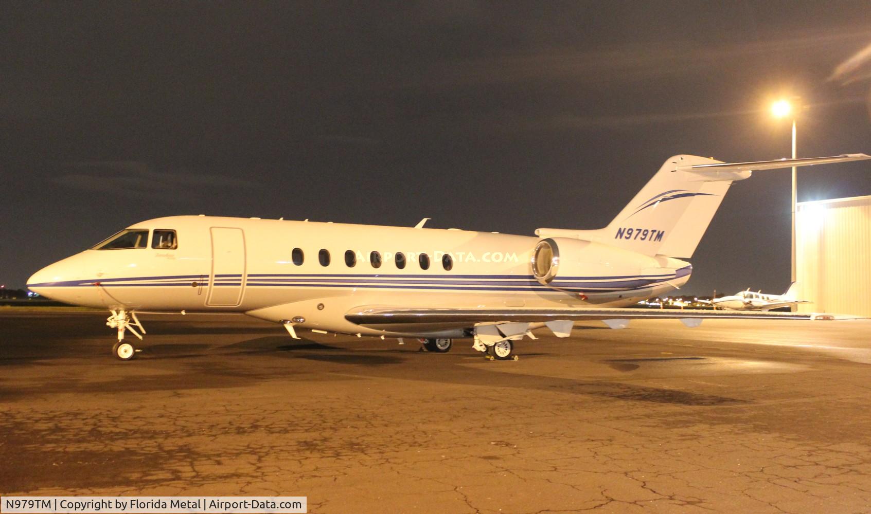 N979TM, 2009 Hawker Beechcraft 4000 C/N RC-28, Hawker 4000
