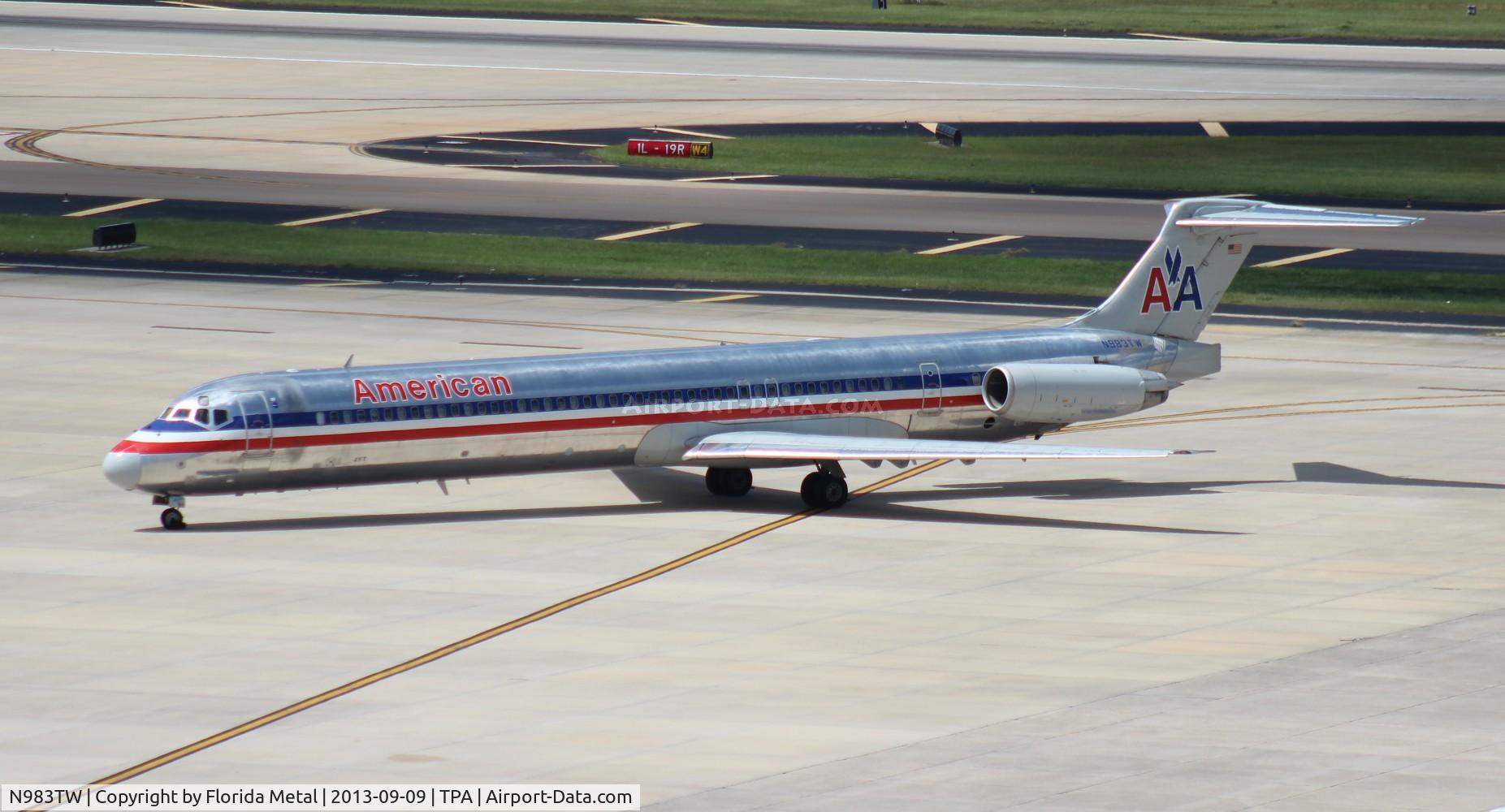 N983TW, 1999 McDonnell Douglas MD-83 (DC-9-83) C/N 53633, American MD-83