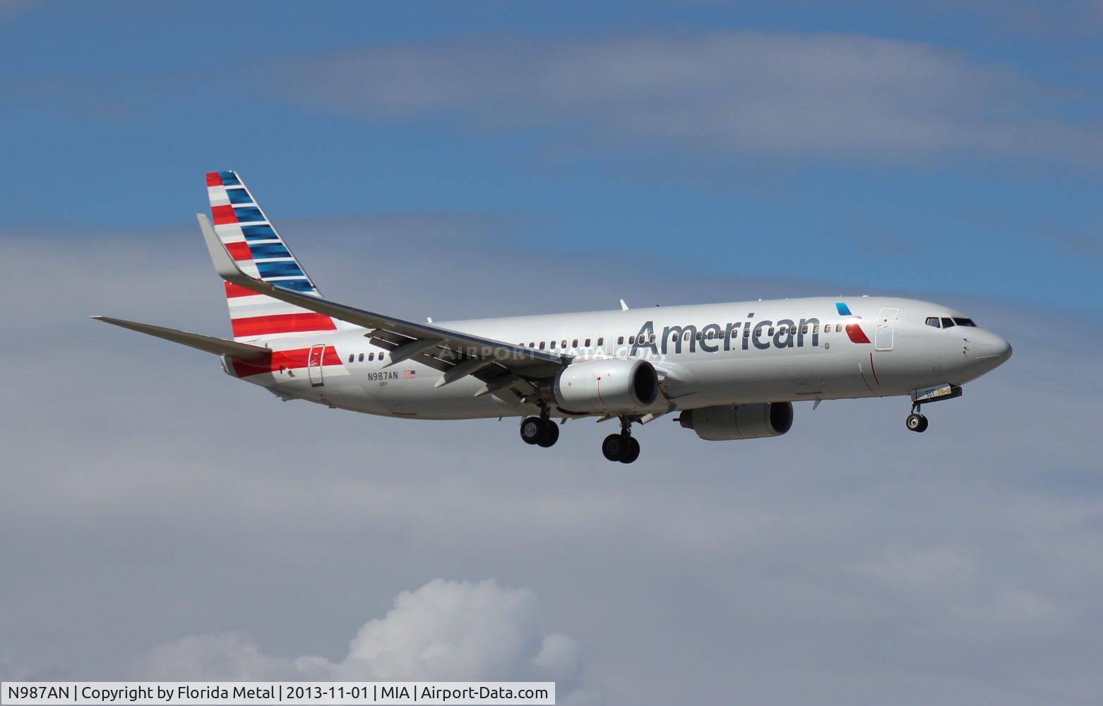 N987AN, 2009 Boeing 737-823 C/N 31069, American 737-800