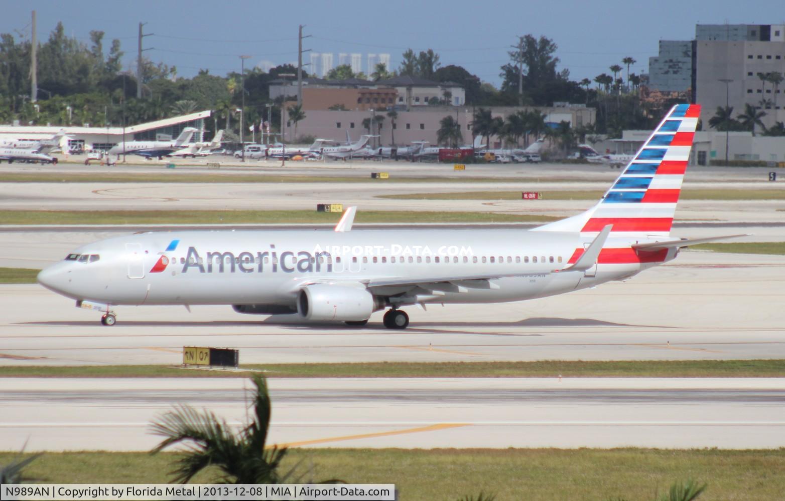 N989AN, 2009 Boeing 737-823 C/N 33205, American 737-800