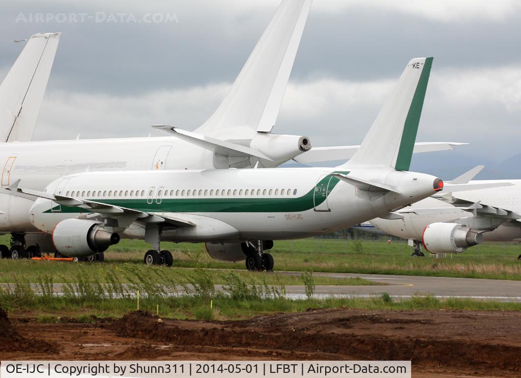 OE-IJC, 1999 Airbus A320-214 C/N 999, Still stored in basic Alitalia c/s