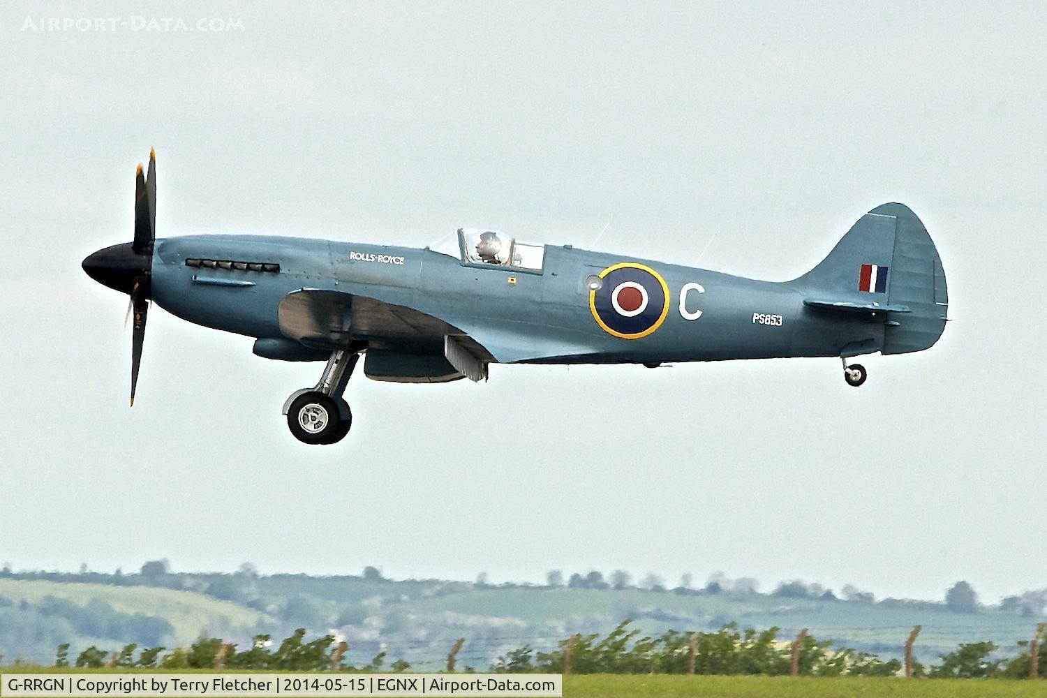 G-RRGN, 1945 Supermarine 389 Spitfire PR.XIX C/N 6S/594677, G-RRGN (PS853), 1945 Supermarine 389 Spitfire PR.XIX, c/n: 6S/594677 arriving at East Midlands