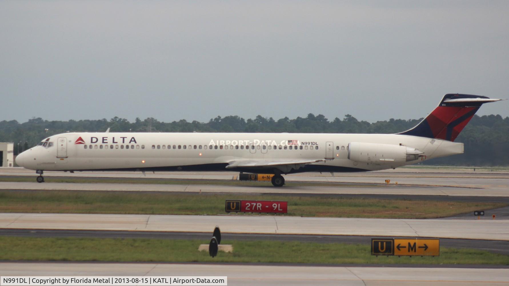 N991DL, 1991 McDonnell Douglas MD-88 C/N 53343, Delta MD-88