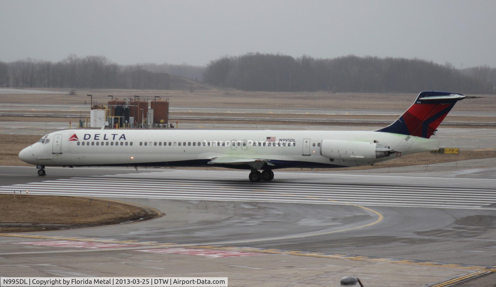 N995DL, 1991 McDonnell Douglas MD-88 C/N 53362, Delta MD-88