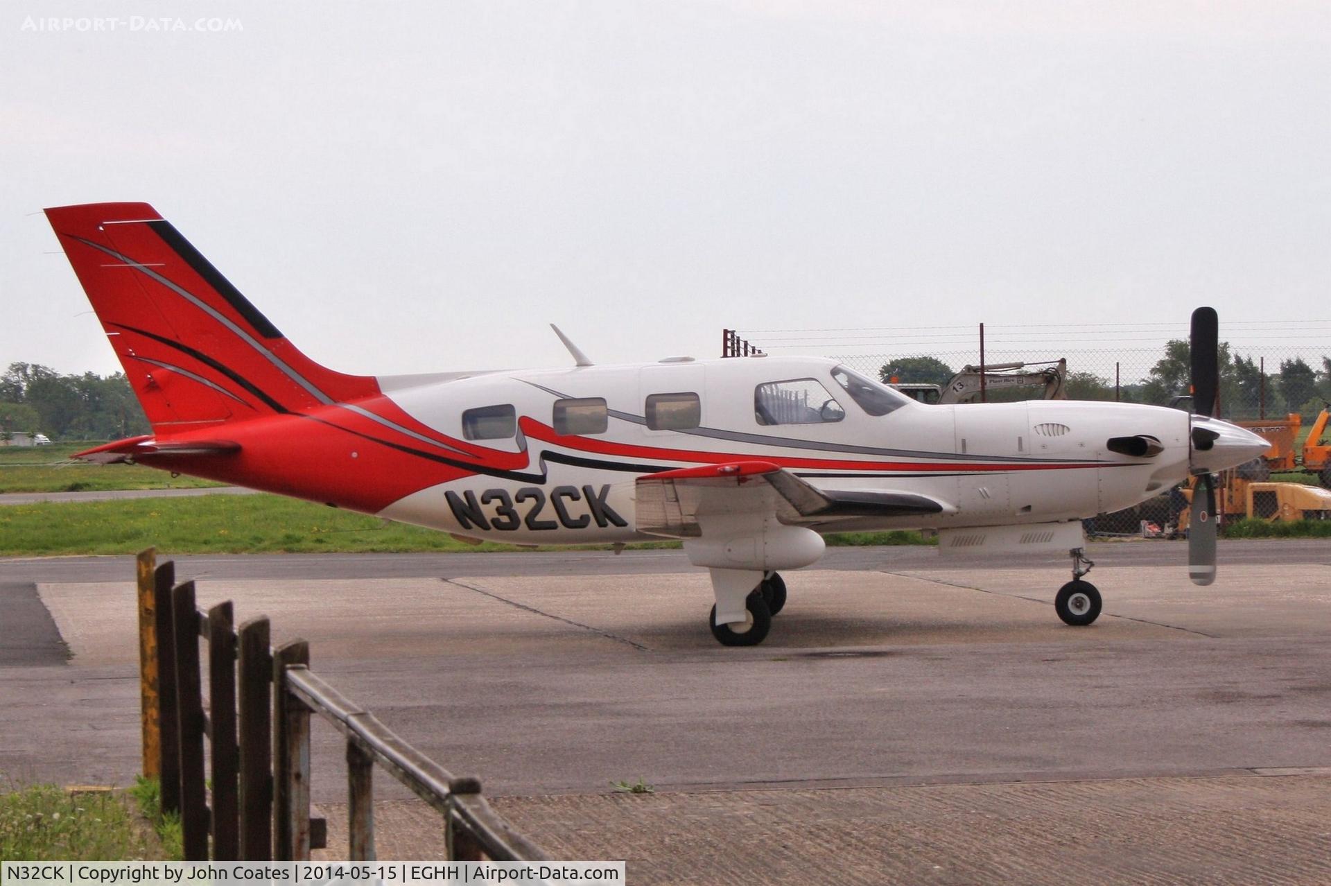 N32CK, 2001 Piper PA-46-500TP Malibu Meridian C/N 4697123, At BCFT park