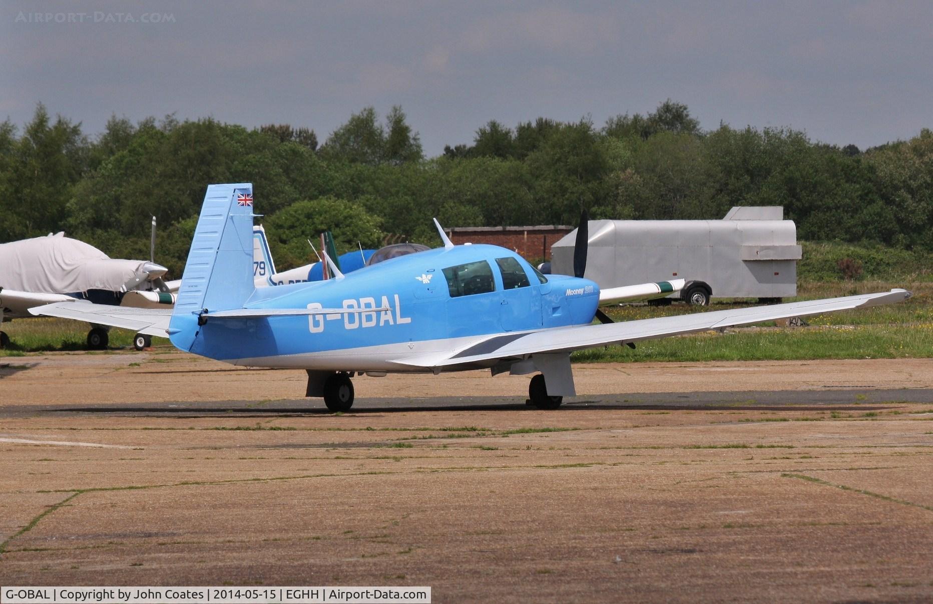 G-OBAL, 1986 Mooney M20J 201 C/N 24-1601, At Airtime