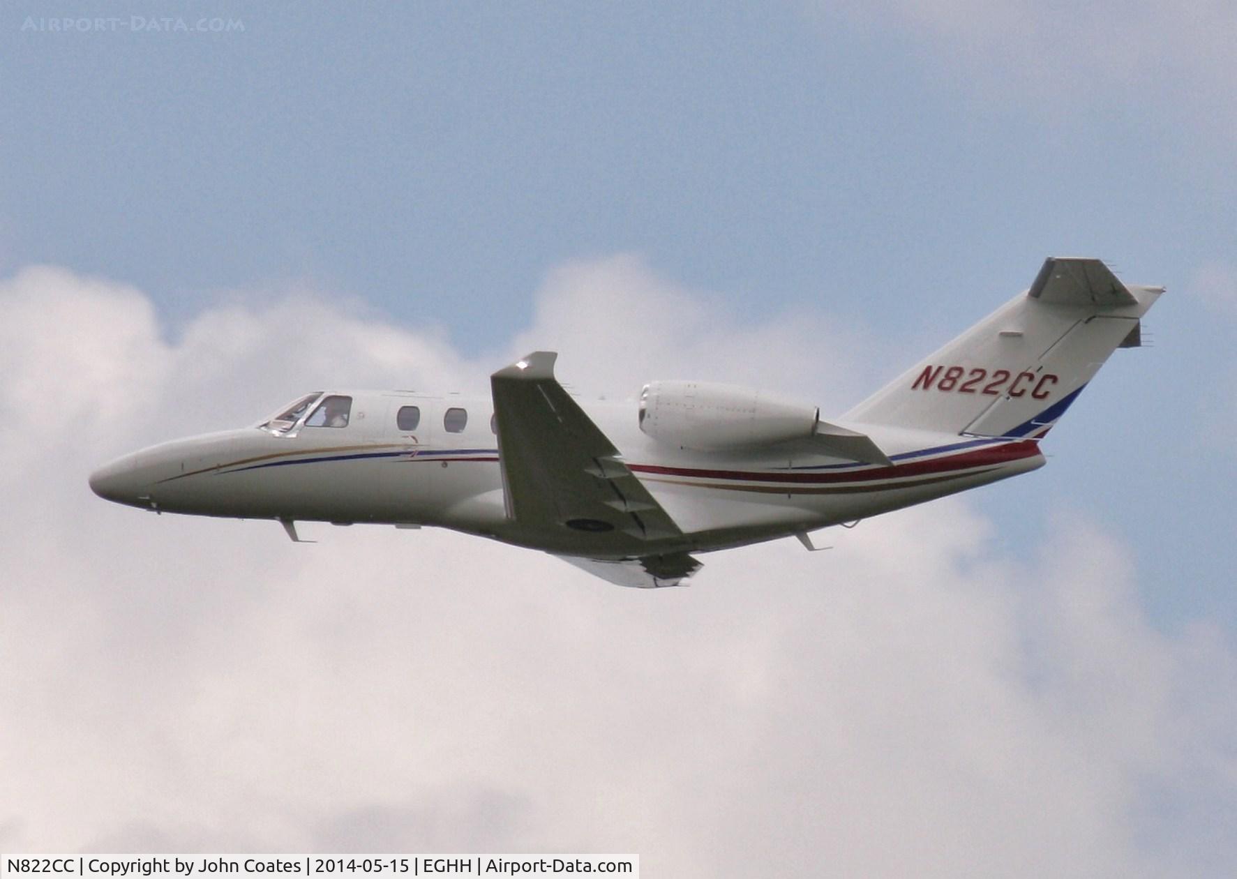 N822CC, 2014 Cessna 525 Citation M2 C/N 525-0822, Departing