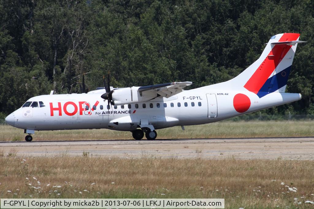 F-GPYL, 1997 ATR 42-500 C/N 542, Landing