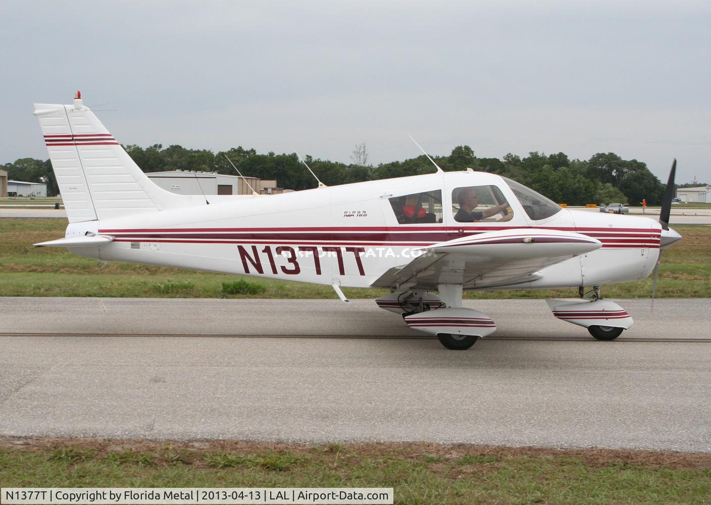 N1377T, 1972 Piper PA-28-140 C/N 28-7225487, Piper PA-28-140