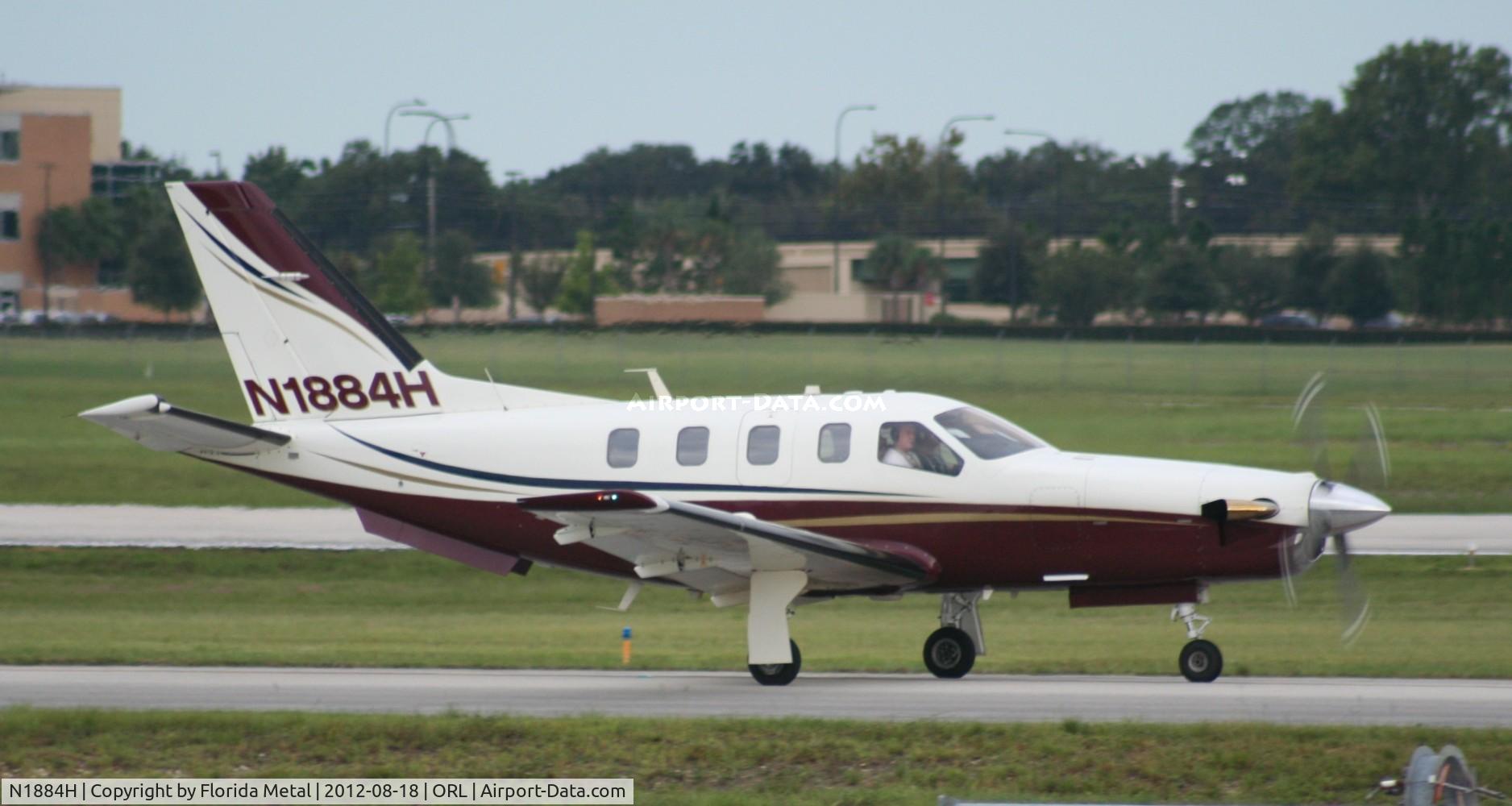 N1884H, 2005 Socata TBM-700 C/N 335, TBM-700