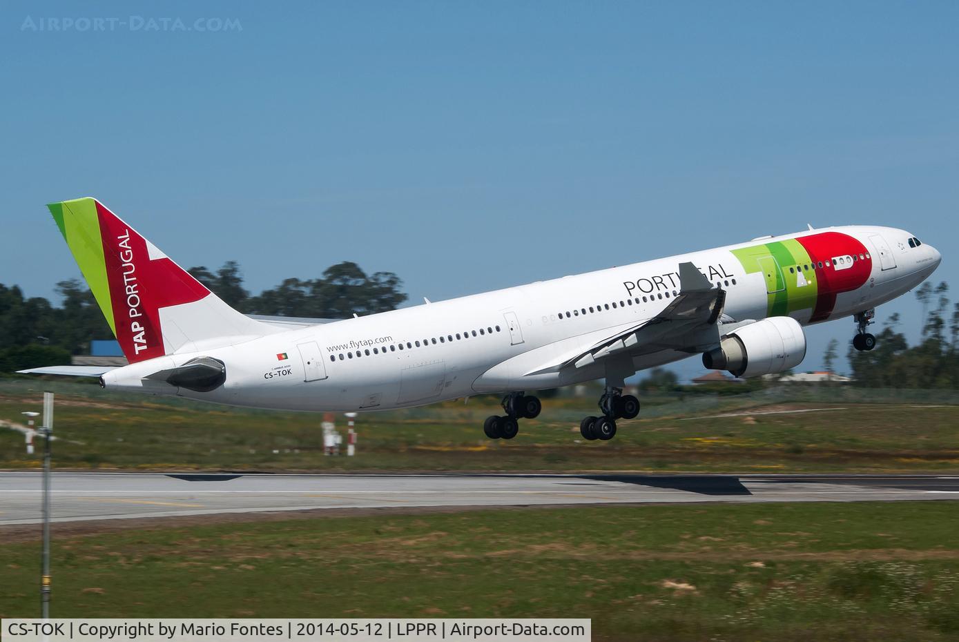 CS-TOK, 2000 Airbus A330-223 C/N 317, -