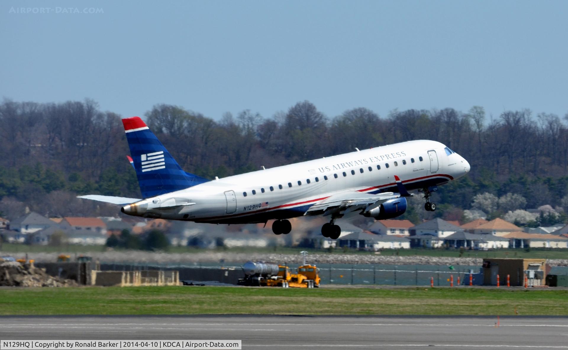 N129HQ, 2008 Embraer 175LR (ERJ-170-200LR) C/N 17000211, Takeoff National