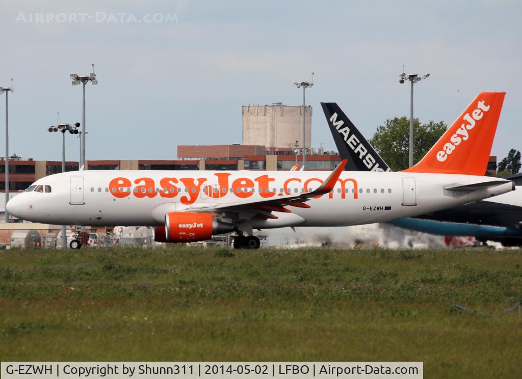 G-EZWH, 2013 Airbus A320-214 C/N 5542, Lining up rwy 32R from 'N2' for departure...