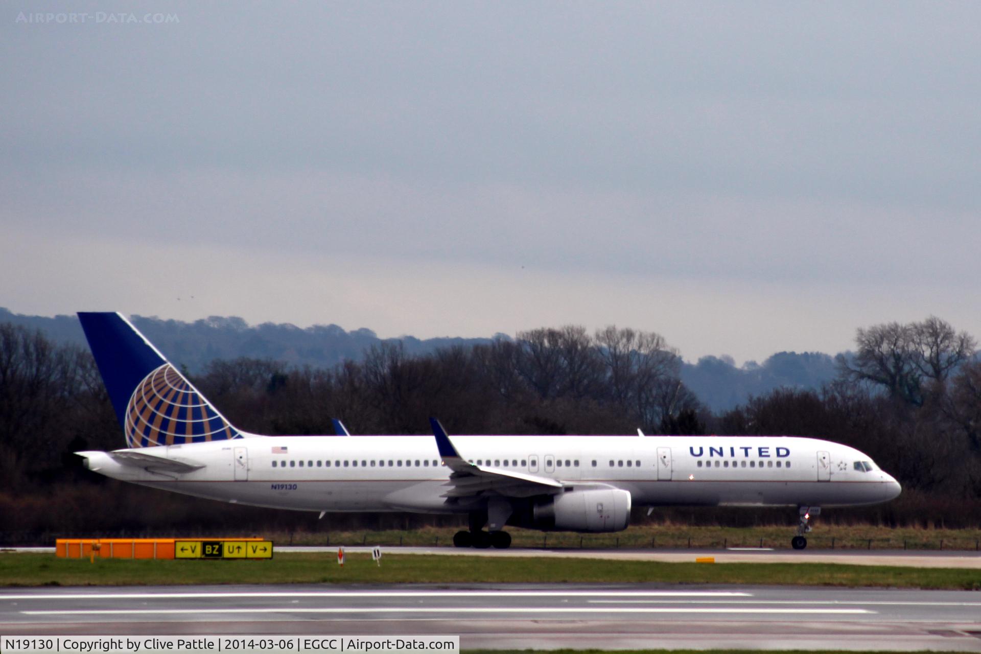 N19130, 1998 Boeing 757-224/ER C/N 28970, EGCC action