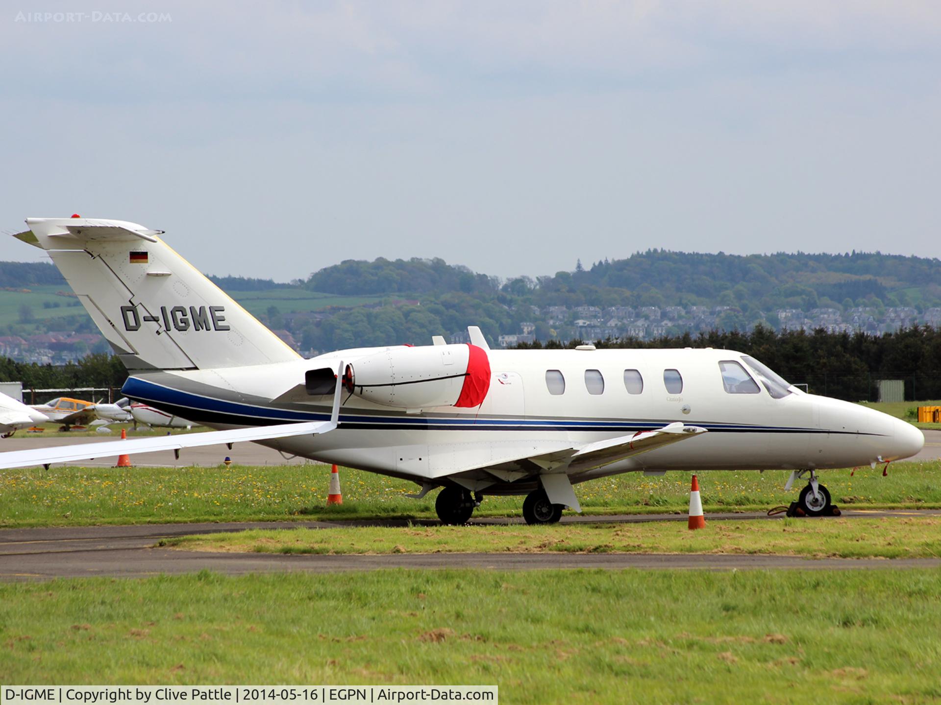 D-IGME, 1998 Cessna 525 CitationJet C/N 525-0279, On the apron at Dundee Riverside EGPN