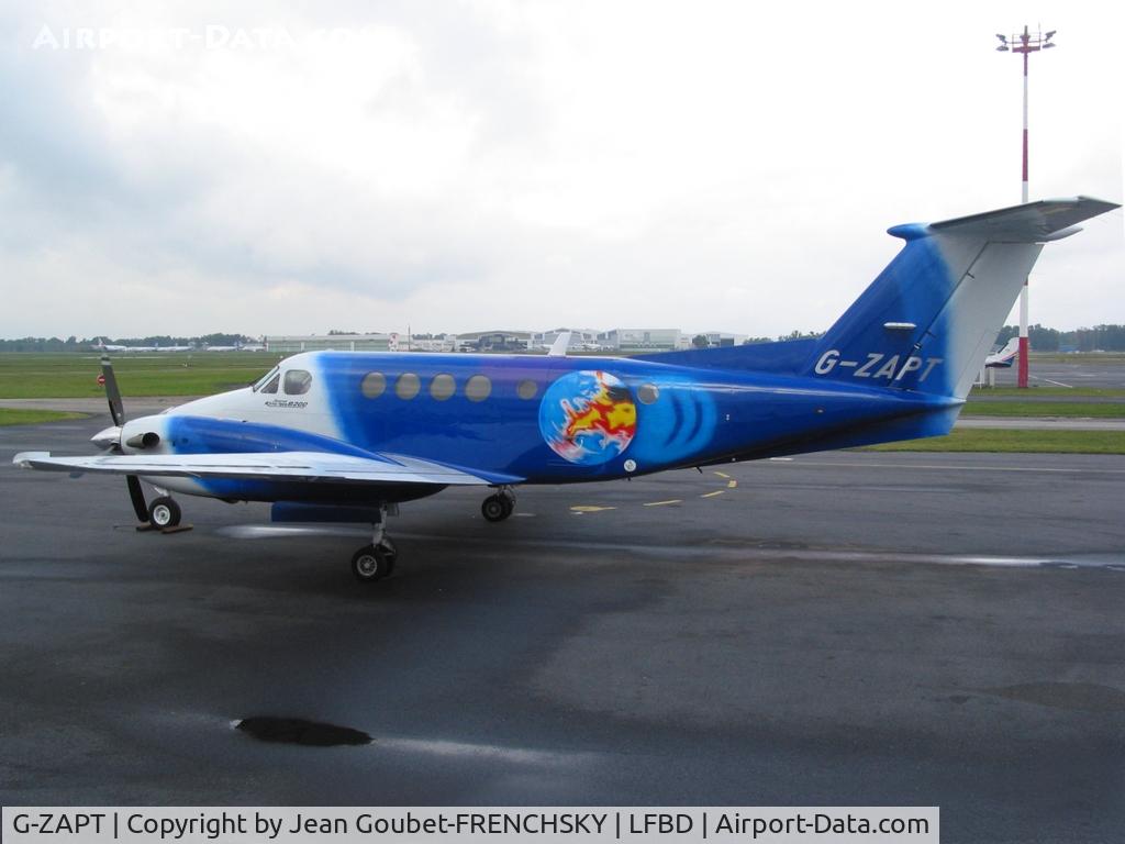 G-ZAPT, 2001 Raytheon B200C King Air C/N BL-141, Titan Airways