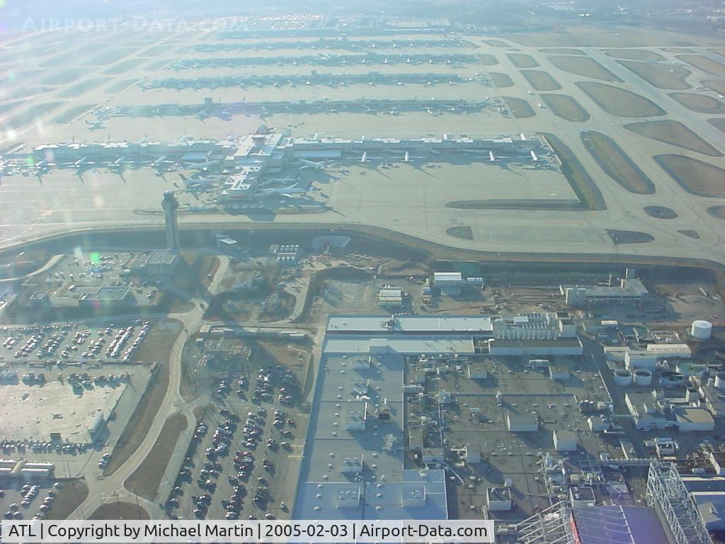 Hartsfield - Jackson Atlanta International Airport (ATL) - Overfly of Hartsfield while on Traffic Reporting