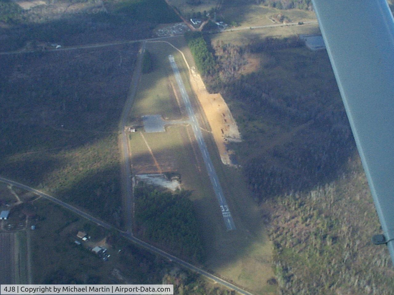 Treutlen County Airport (4J8) - Treulten County Airport - anyone home?