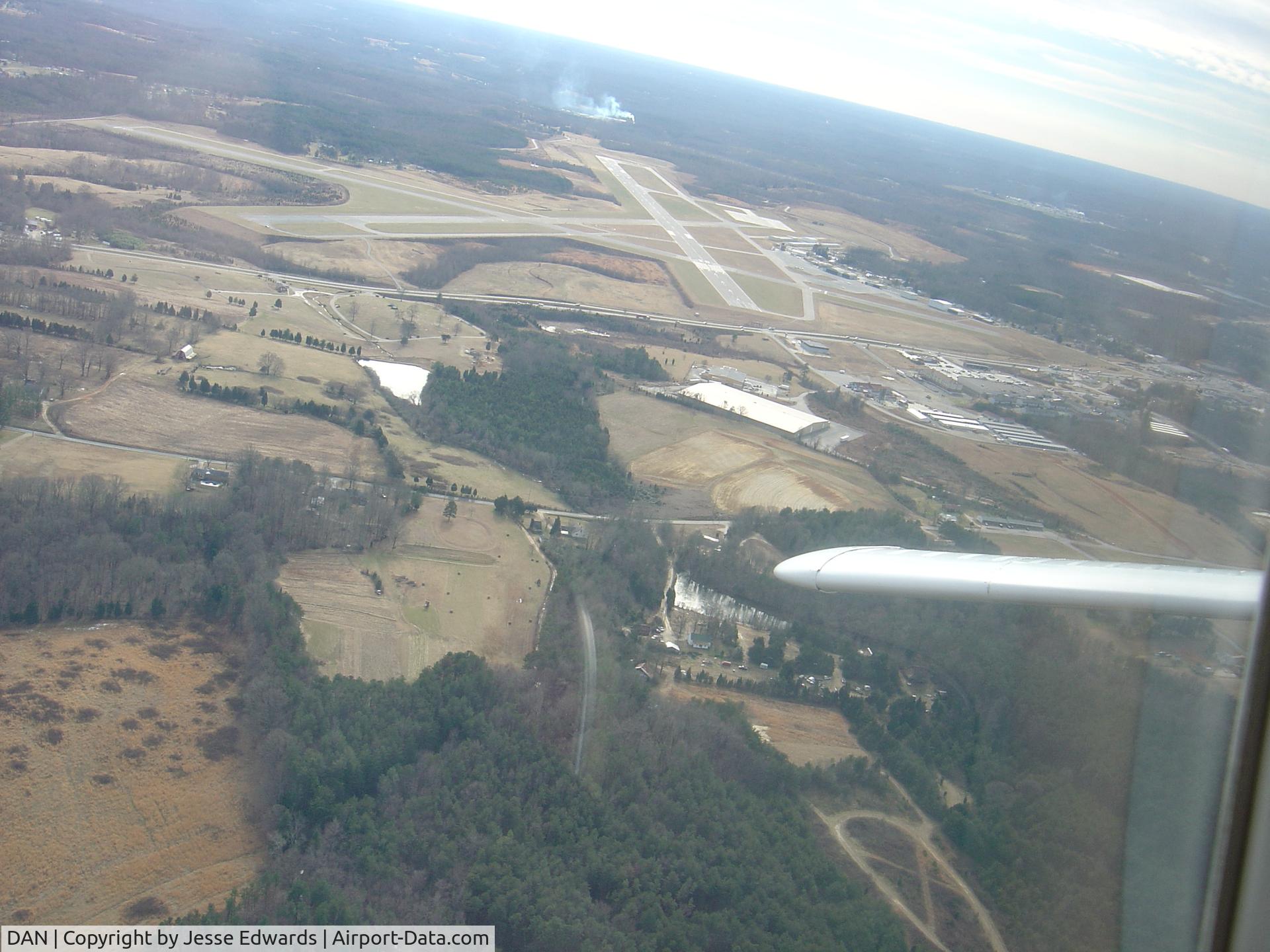 Danville Regional Airport (DAN) - Departing runway 2