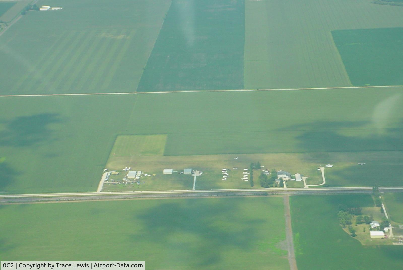 Hinckley Airport (0C2) - from a Grob 103 glider at 5000'