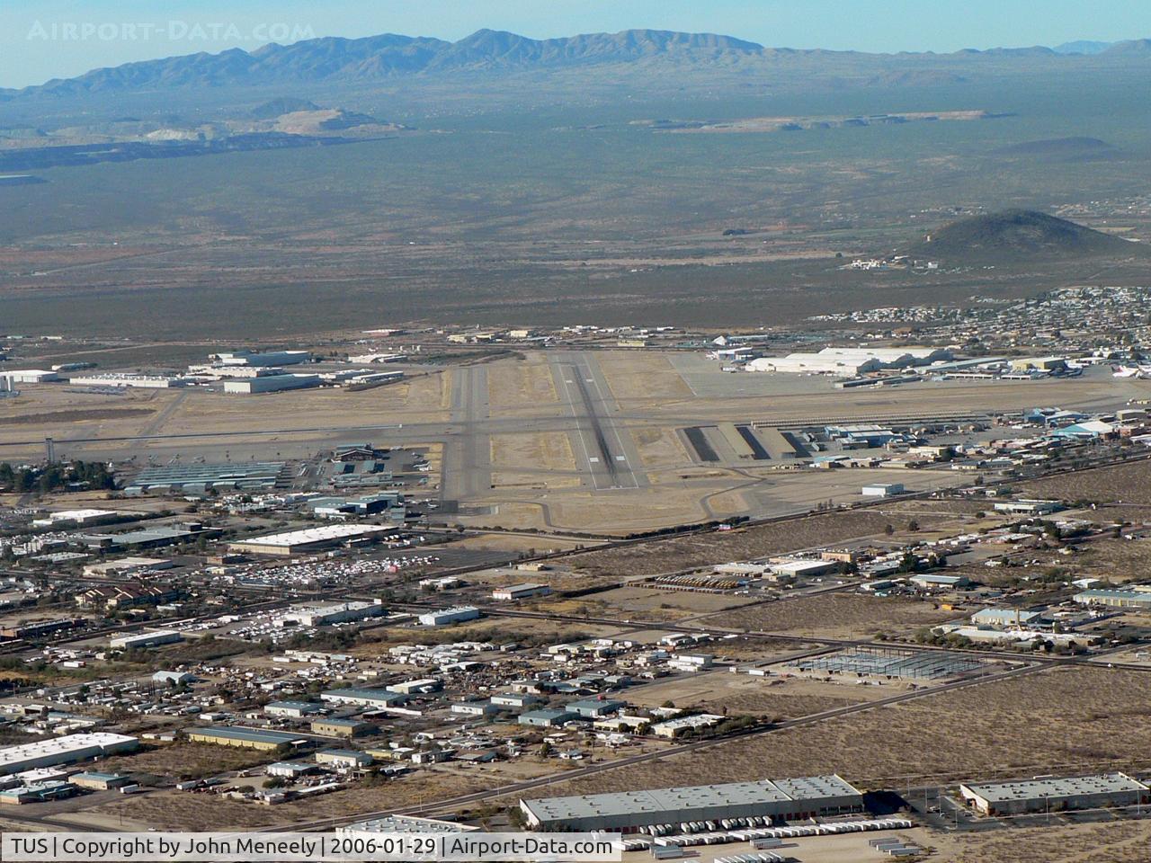 Tucson International Airport (TUS) - Tucson Int'l seen from Cessna 182 N756EB